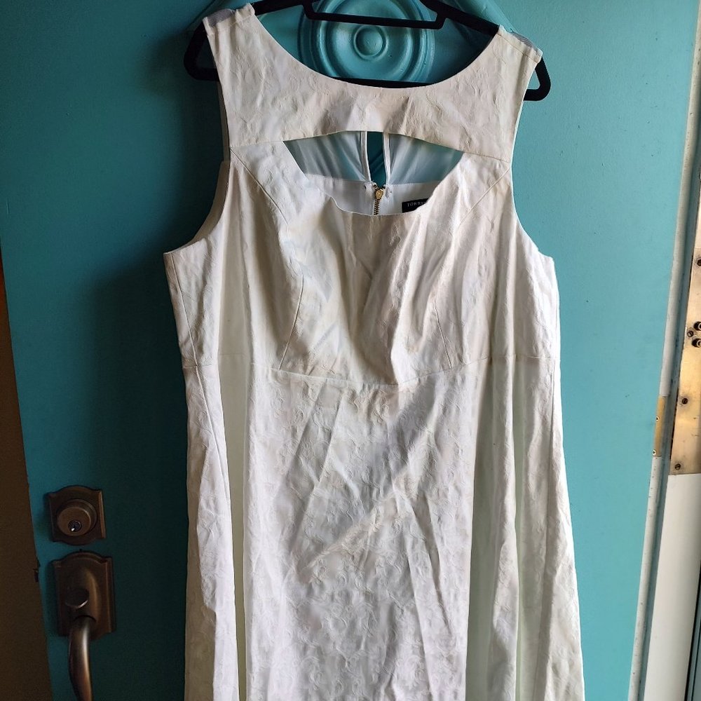 Torrid NWT 22 White Dress with cut-out